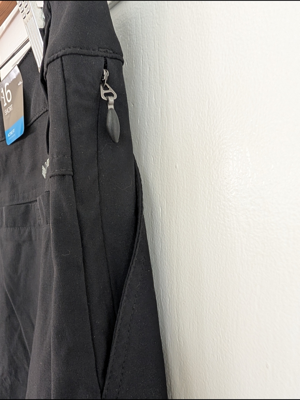 Columbia Women's Black Performance Shorts Size 16 - Picture 5 of 10